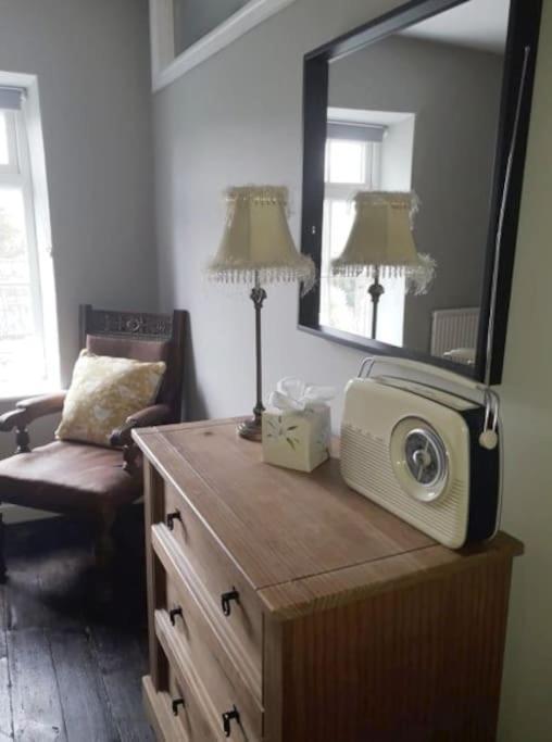 Top Floor At Cantref House 布雷肯 外观 照片