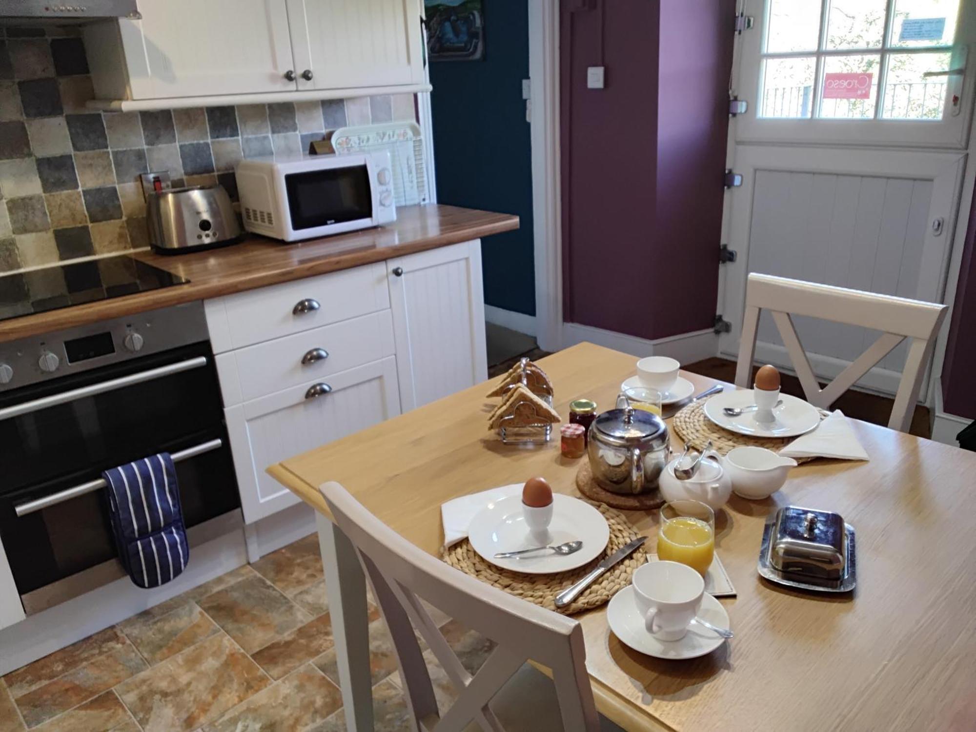 Top Floor At Cantref House 布雷肯 外观 照片